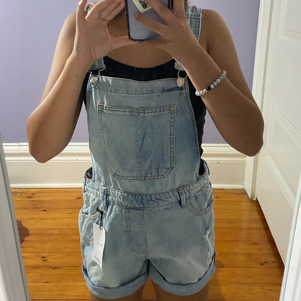 Forever 21 light blue denim overall shorts